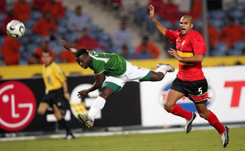 科尔：爱德华兹缺席不会让我们松懈，我们还没资格说那种话（科尔：即使爱德华兹缺阵我们也不会松懈，我们还没到能那样说话的程度）