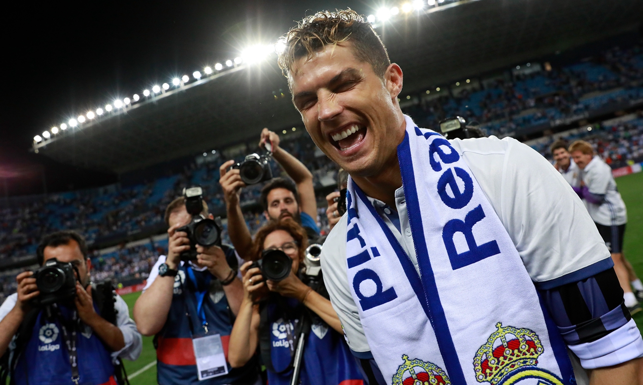 库珀回忆与梅西交手：我让全队封他的左脚，他用右脚进了两个（库珀谈与梅西对阵：全队封左脚，结果他右脚梅开二度）