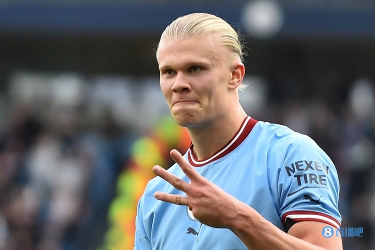 皇家马德里有意出人意料地任命阿隆索为新任主教练，而伯纳乌球员则被指控“扰乱秩序”。（皇马拟爆冷启用阿隆索挂帅，伯纳乌球员被指“闹事”）