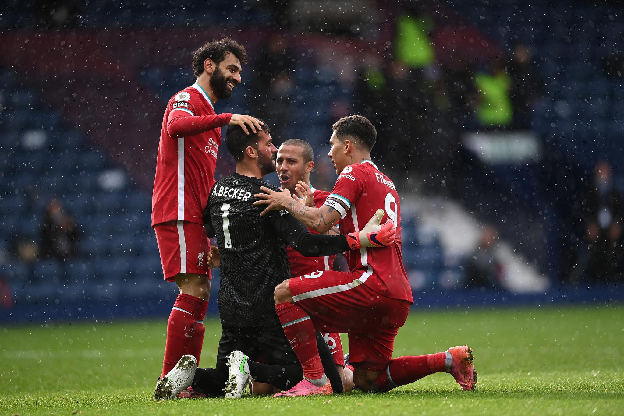 意甲战报：内雷斯双响，斯卡马卡破门，那不勒斯3-1亚特兰大（意甲速递：内雷斯梅开二度，斯卡马卡建功，那不勒斯3-1力克亚特兰大）