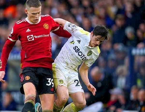 记者：马竞询问格雷茨卡情况，但拜仁已经和他开启续约谈判（记者：马竞问询格雷茨卡，拜仁已启动与其续约谈判）