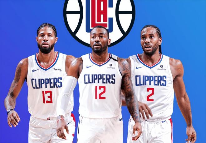 镜报：曼联100英镑开放球迷参观卡灵顿新基地，可进入更衣室（镜报：曼联开放卡灵顿新基地参观，票价100英镑，球迷可进更衣室）