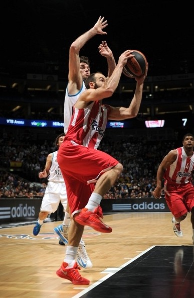 意甲前瞻：都灵主场御敌盼终结不胜，米兰取3分即可重返榜首（意甲前瞻：都灵坐镇主场力争止颓，米兰赢球即可重返榜首）